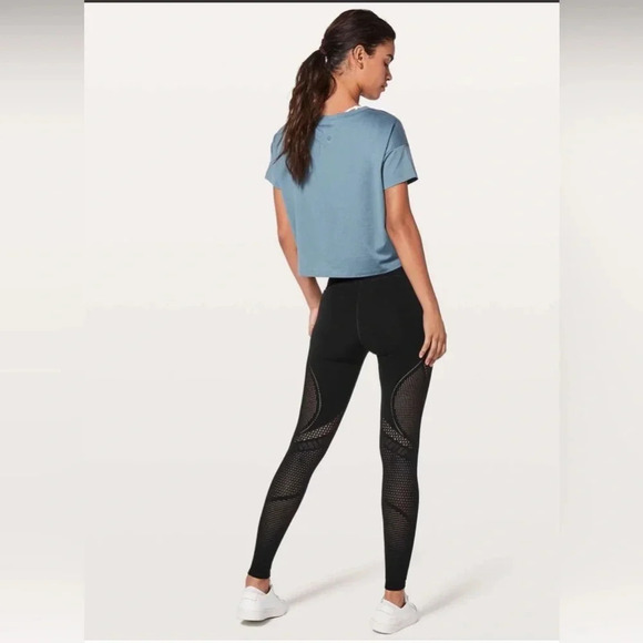 Lululemon Reveal Tight Interconnect *25.5" - Picture 2 of 6